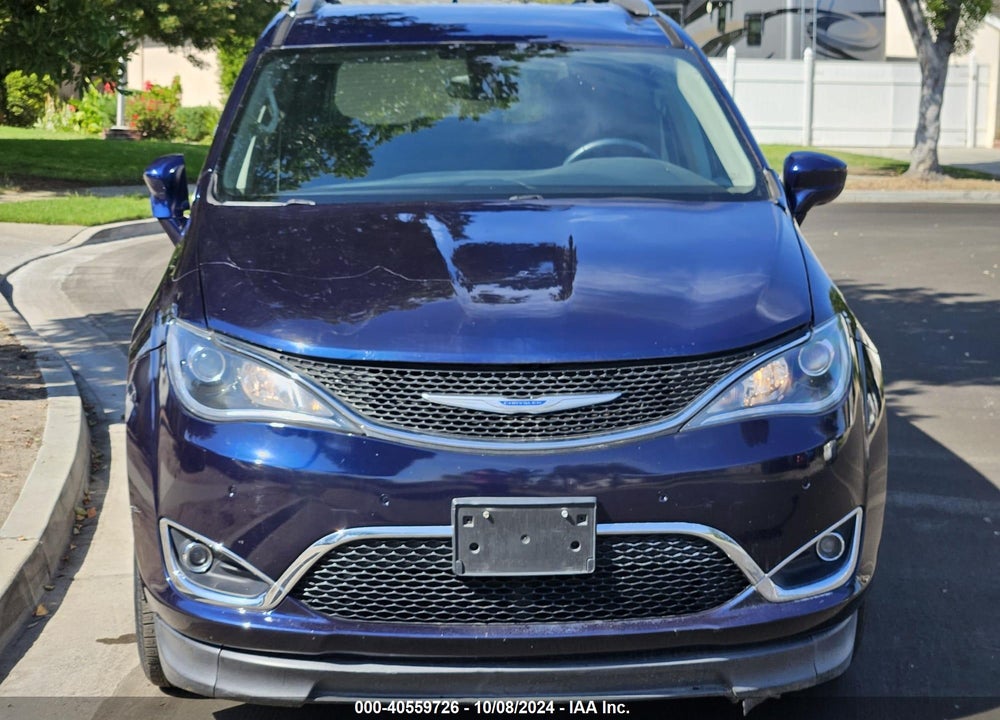 2018 CHRYSLER PACIFICA TOURING L VIN: 2C4RC1BG2JR321009