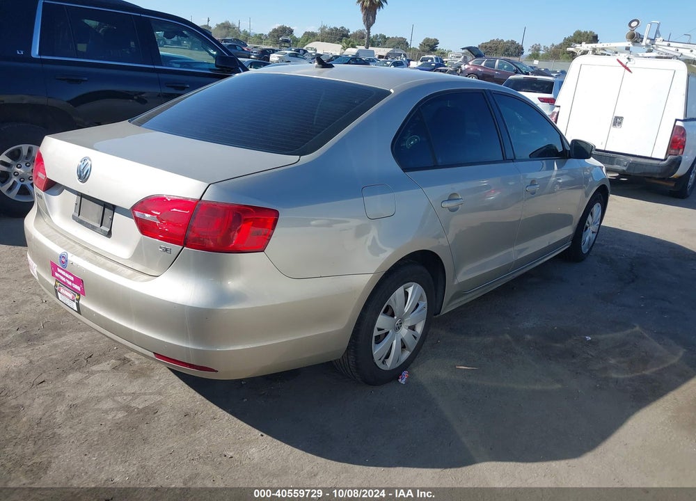 2014 VOLKSWAGEN JETTA 1.8T SE VIN: 3VWD17AJXEM268988