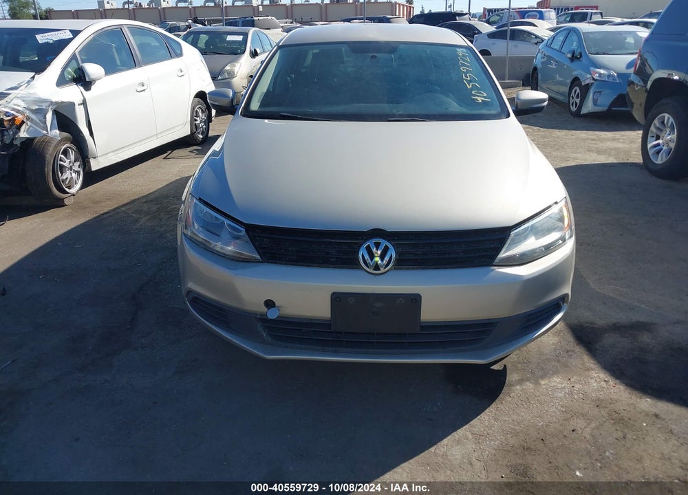 2014 VOLKSWAGEN JETTA 1.8T SE VIN: 3VWD17AJXEM268988