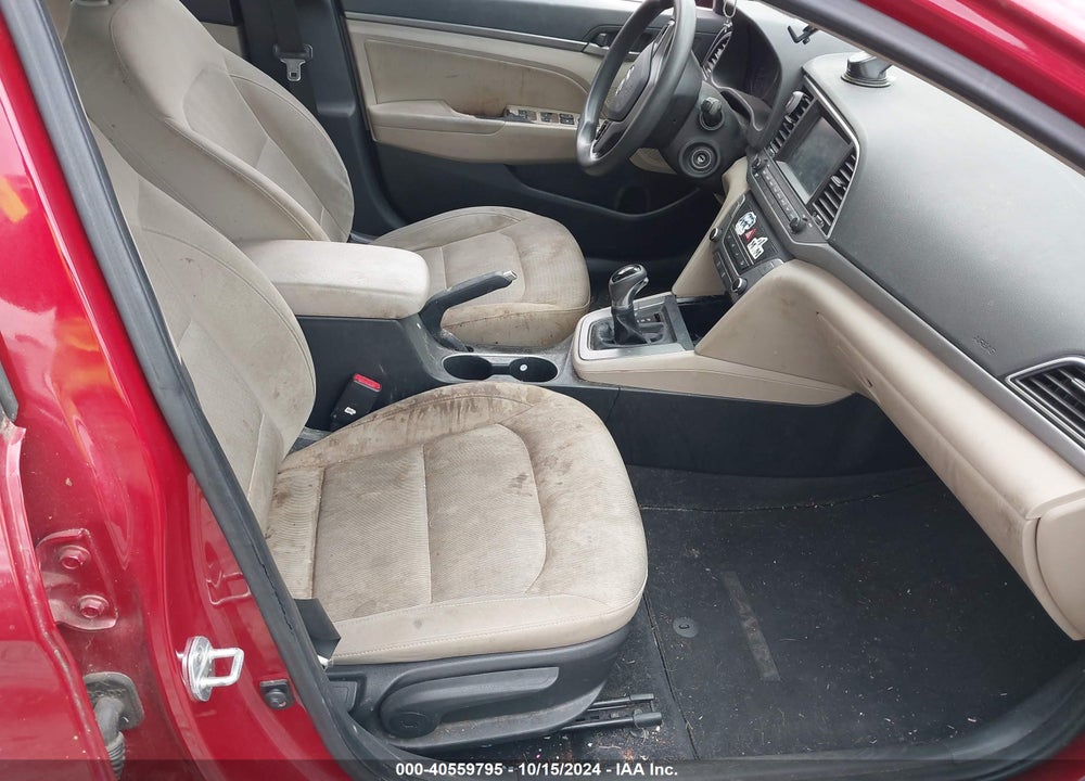 2017 HYUNDAI ELANTRA SE VIN: KMHD84LFXHU247916