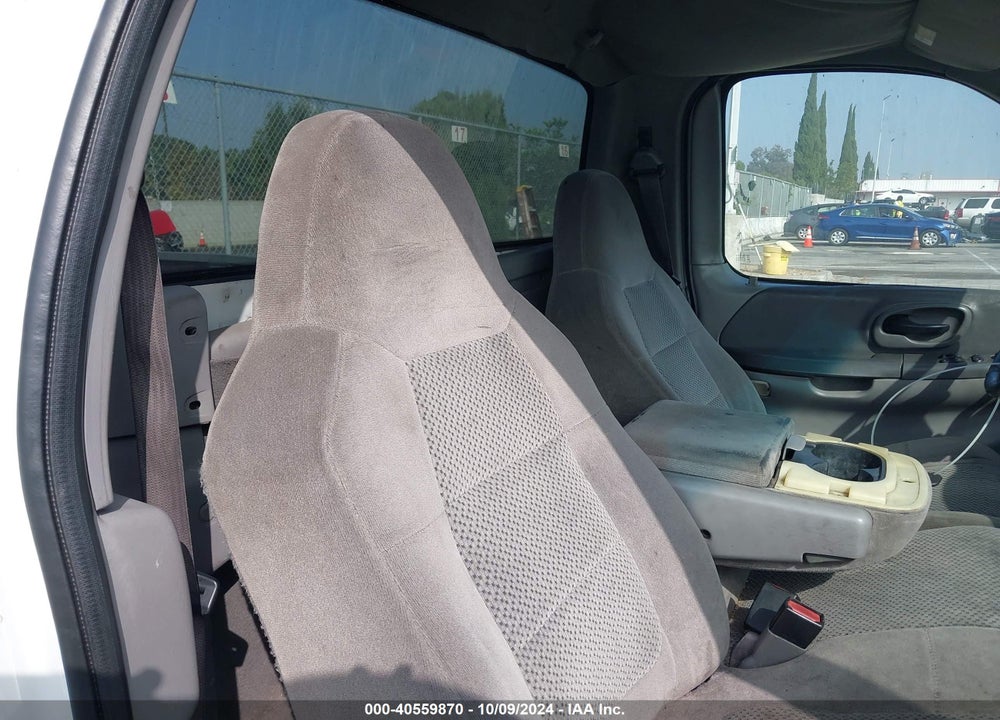2001 FORD F-150 XL/XLT VIN: 1FTRF17L91KF80205