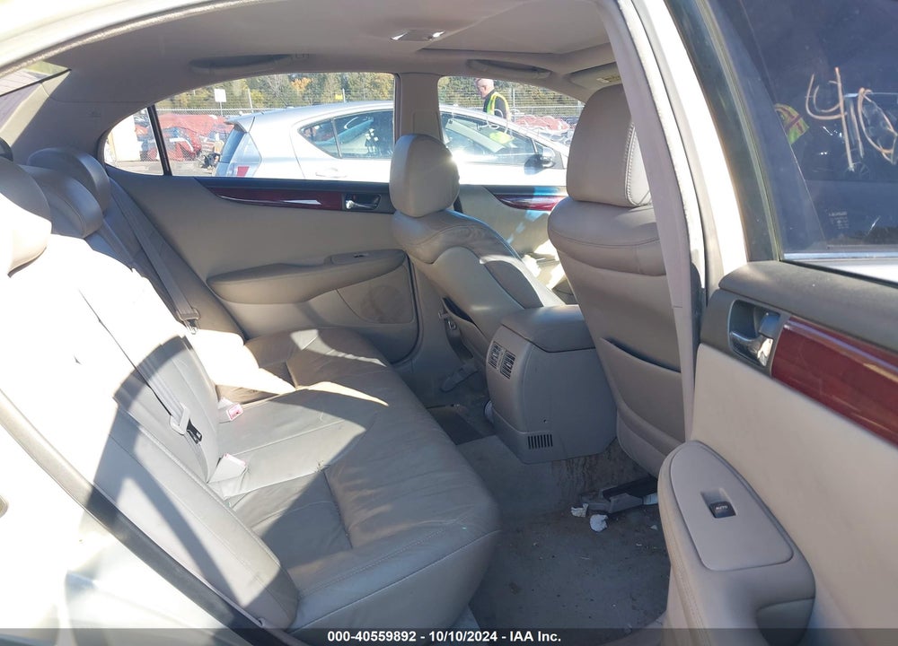 2004 LEXUS ES 330 VIN: JTHBA30G440021118