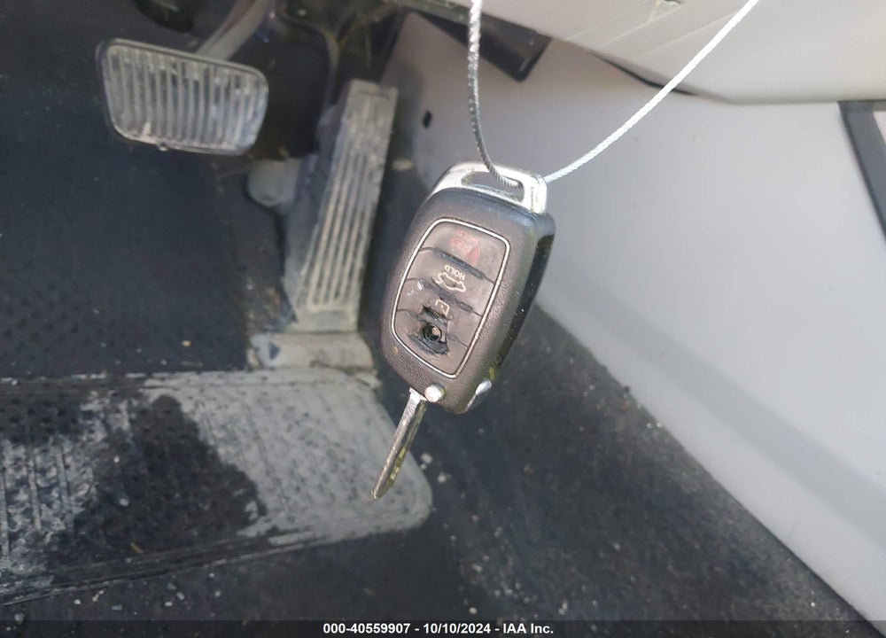 2015 HYUNDAI SONATA SE VIN: 5NPE24AF6FH182261