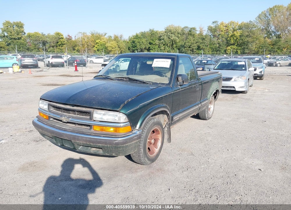 2002 CHEVROLET S-10 LS VIN: 1GCCS145028154456