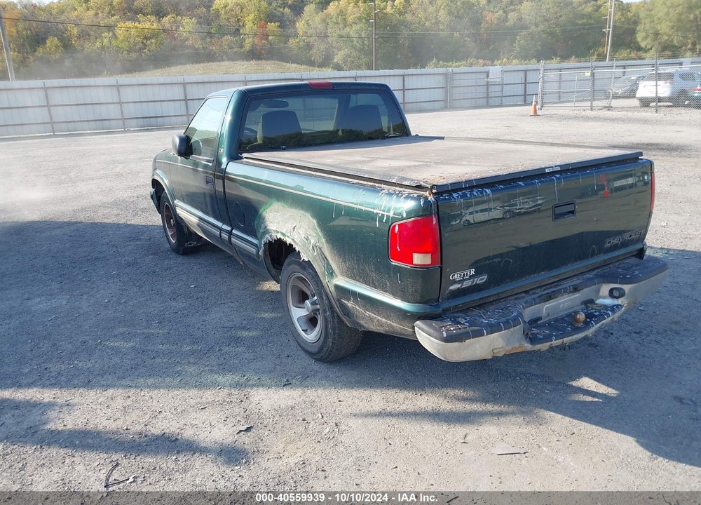 2002 CHEVROLET S-10 LS VIN: 1GCCS145028154456