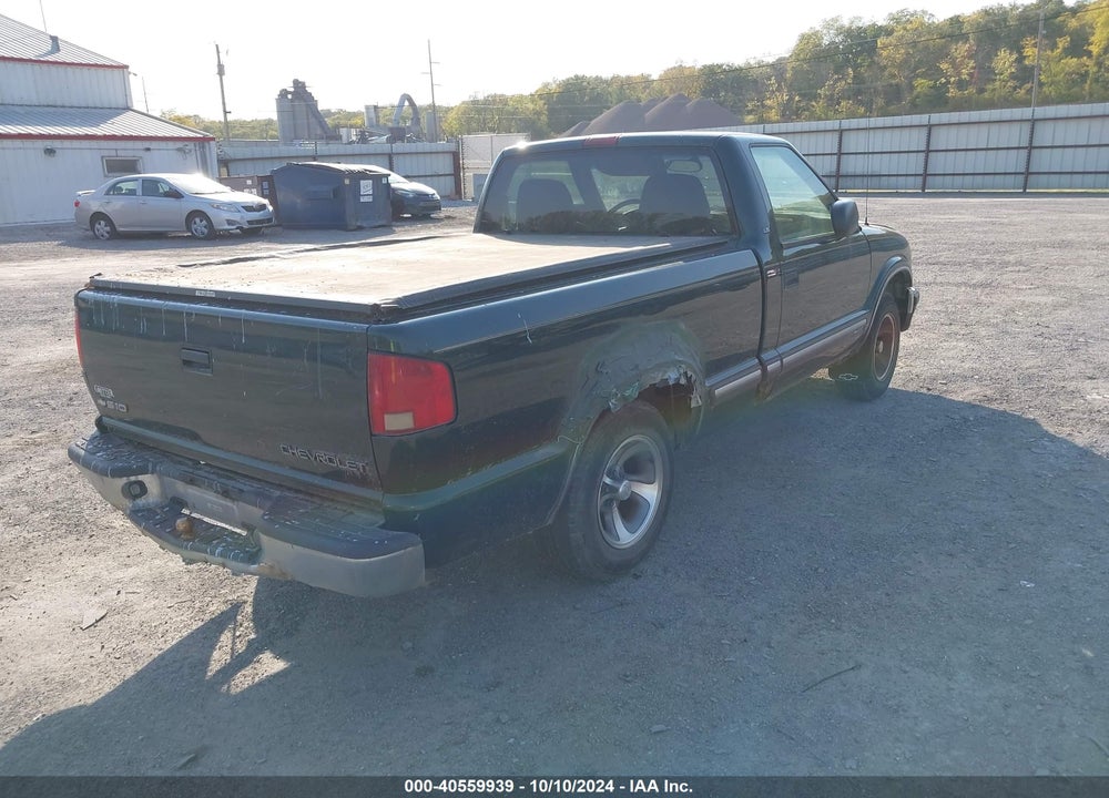 2002 CHEVROLET S-10 LS VIN: 1GCCS145028154456