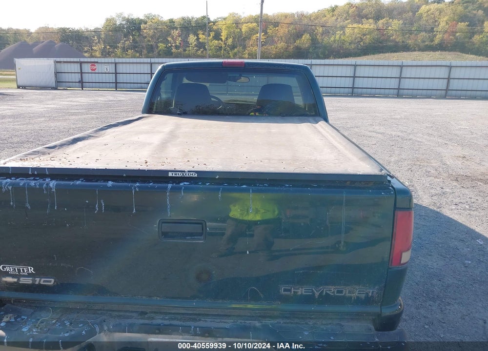 2002 CHEVROLET S-10 LS VIN: 1GCCS145028154456