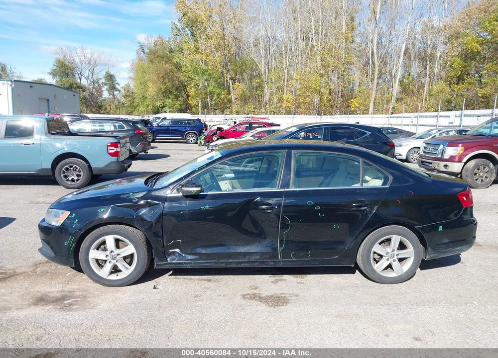 2014 VOLKSWAGEN JETTA 2.0L TDI VIN: 3VW3L7AJ5EM386260