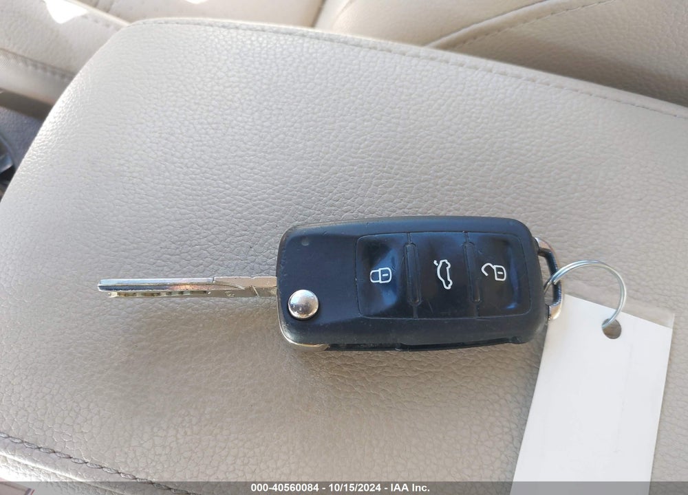2014 VOLKSWAGEN JETTA 2.0L TDI VIN: 3VW3L7AJ5EM386260