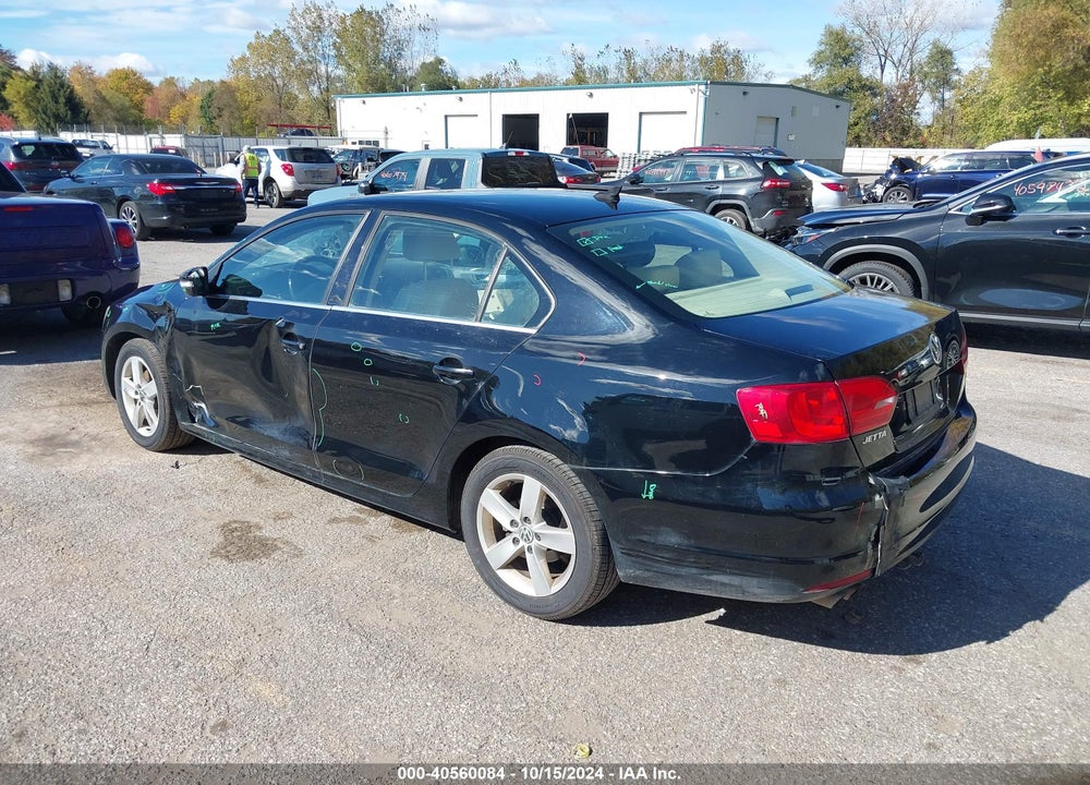 2014 VOLKSWAGEN JETTA 2.0L TDI VIN: 3VW3L7AJ5EM386260