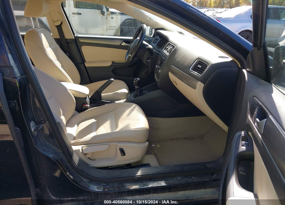 2014 VOLKSWAGEN JETTA 2.0L TDI VIN: 3VW3L7AJ5EM386260