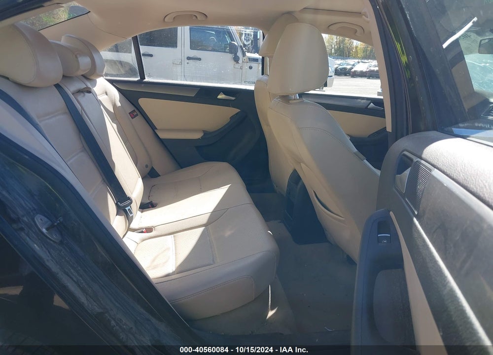 2014 VOLKSWAGEN JETTA 2.0L TDI VIN: 3VW3L7AJ5EM386260