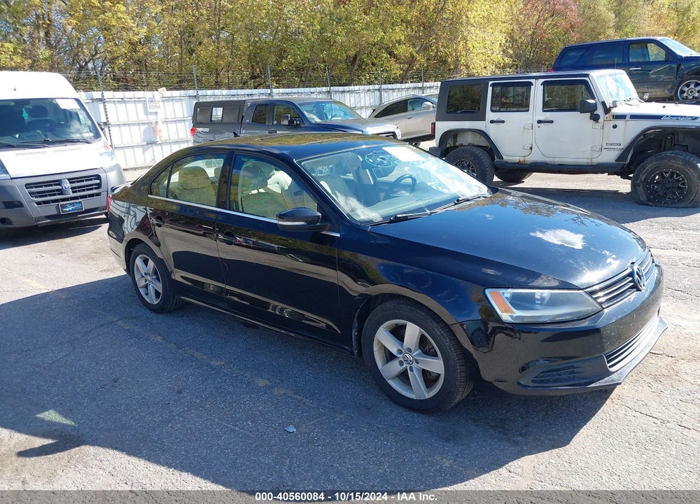 2014 VOLKSWAGEN JETTA 2.0L TDI VIN: 3VW3L7AJ5EM386260
