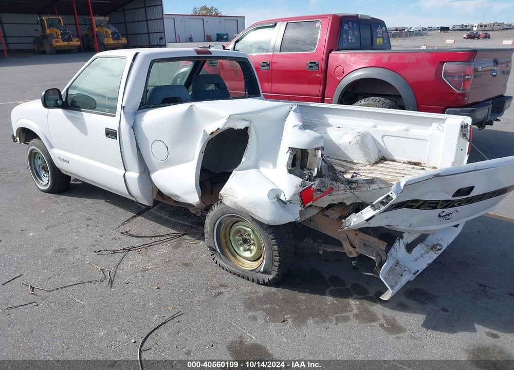 1994 CHEVROLET S TRUCK S10 VIN: 1GCCS1446R8122788