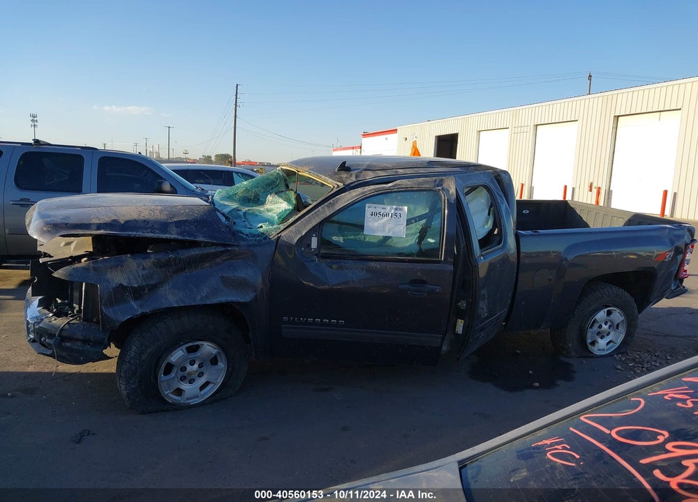 2011 CHEVROLET SILVERADO 1500 LT VIN: 1GCRKSE33BZ347997