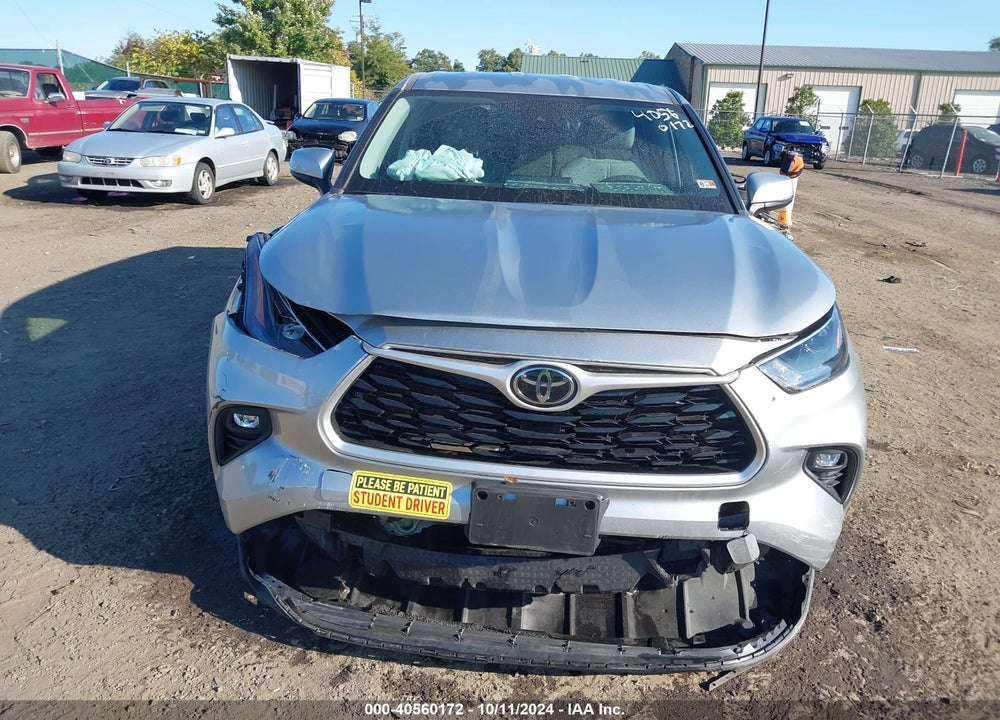 2022 TOYOTA HIGHLANDER LE VIN: 5TDZZRAH7NS112031