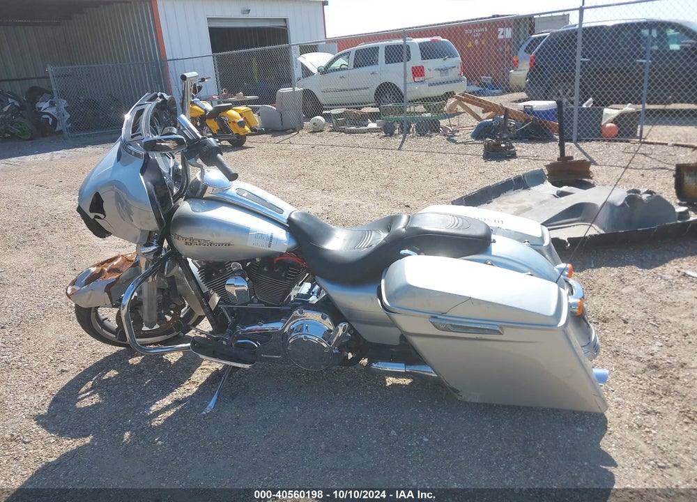 2015 HARLEY-DAVIDSON FLHXS STREET GLIDE SPECIAL VIN: 1HD1KRM12FB629521