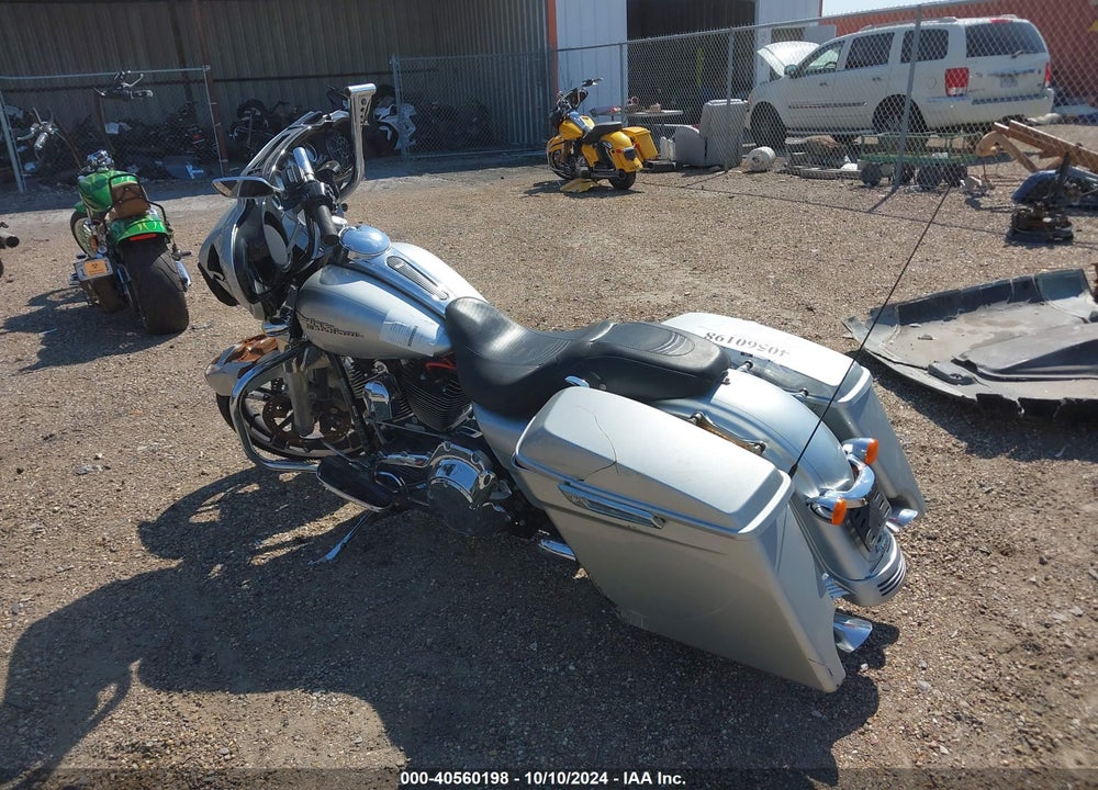 2015 HARLEY-DAVIDSON FLHXS STREET GLIDE SPECIAL VIN: 1HD1KRM12FB629521