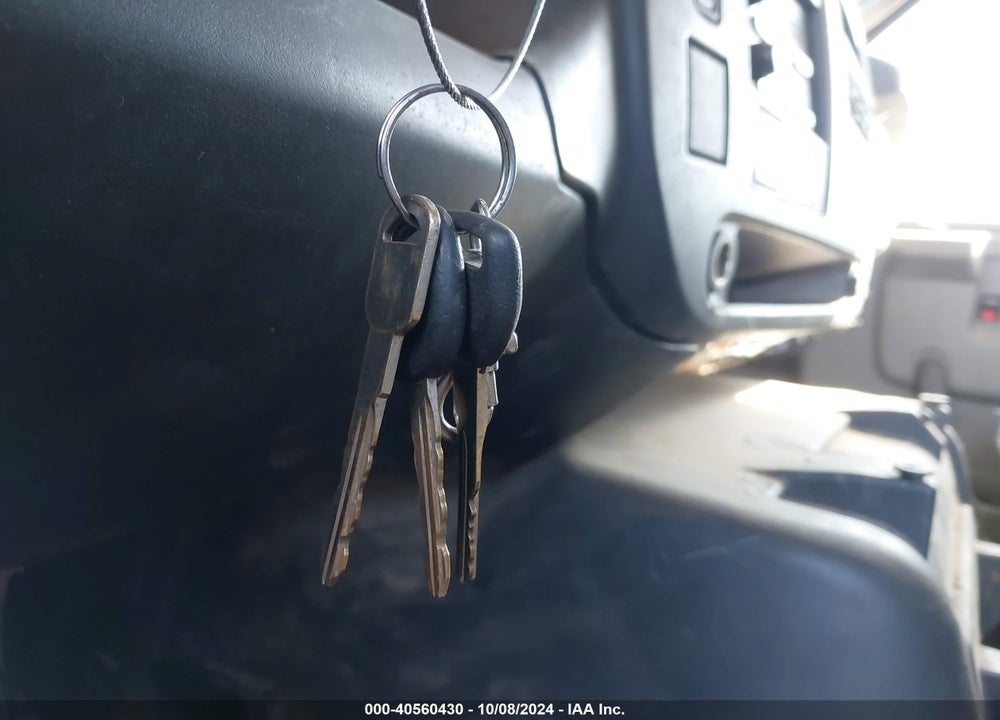2005 CHEVROLET EXPRESS VIN: 1GCGG25V551266027