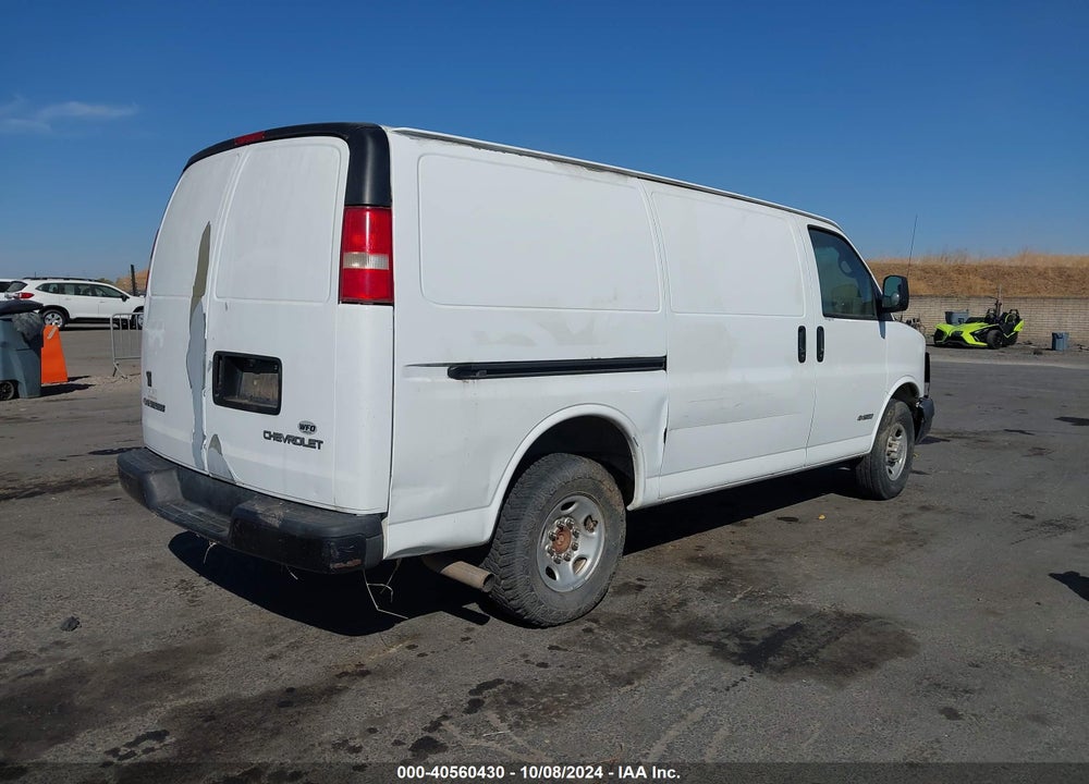 2005 CHEVROLET EXPRESS VIN: 1GCGG25V551266027