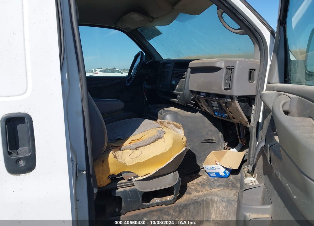 2005 CHEVROLET EXPRESS VIN: 1GCGG25V551266027