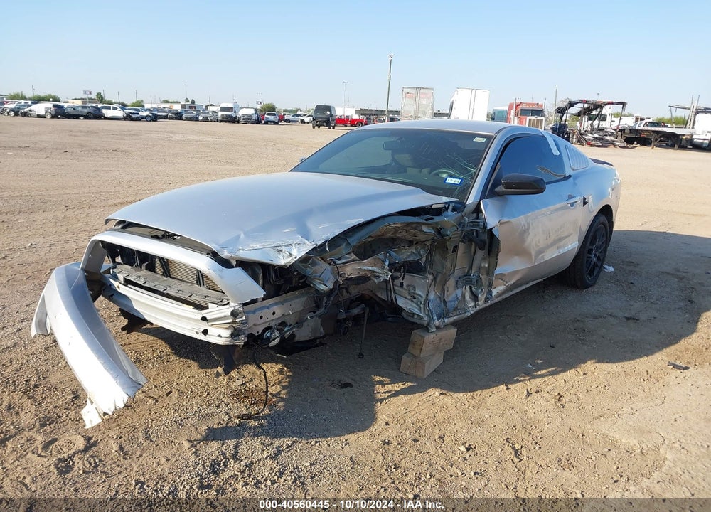 2014 FORD MUSTANG V6 VIN: 1ZVBP8AM3E5277821