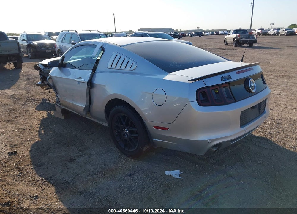 2014 FORD MUSTANG V6 VIN: 1ZVBP8AM3E5277821