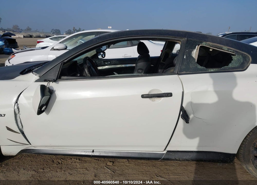 2014 INFINITI Q60 SPORT VIN: JN1CV6EK1EM111042