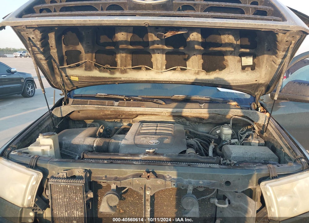 2008 TOYOTA TUNDRA SR5 5.7L V8 VIN: 5TFEV54128X040512