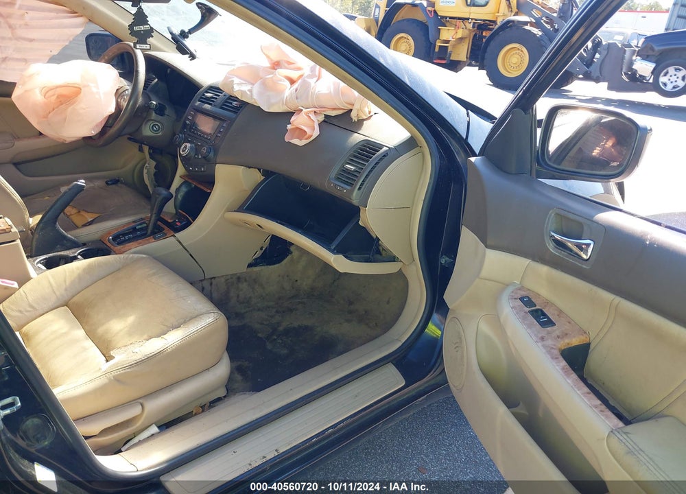 2005 HONDA ACCORD 2.4 EX VIN: 1HGCM56845A047224