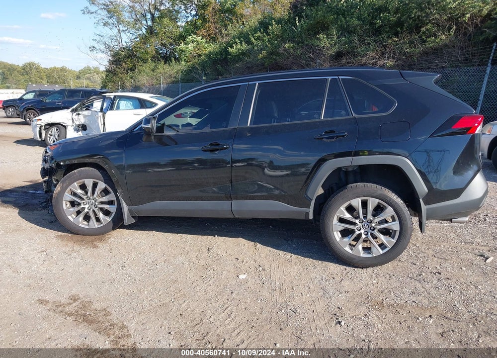 2019 TOYOTA RAV4 XLE PREMIUM VIN: JTMA1RFV1KJ010879