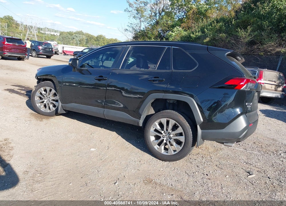 2019 TOYOTA RAV4 XLE PREMIUM VIN: JTMA1RFV1KJ010879