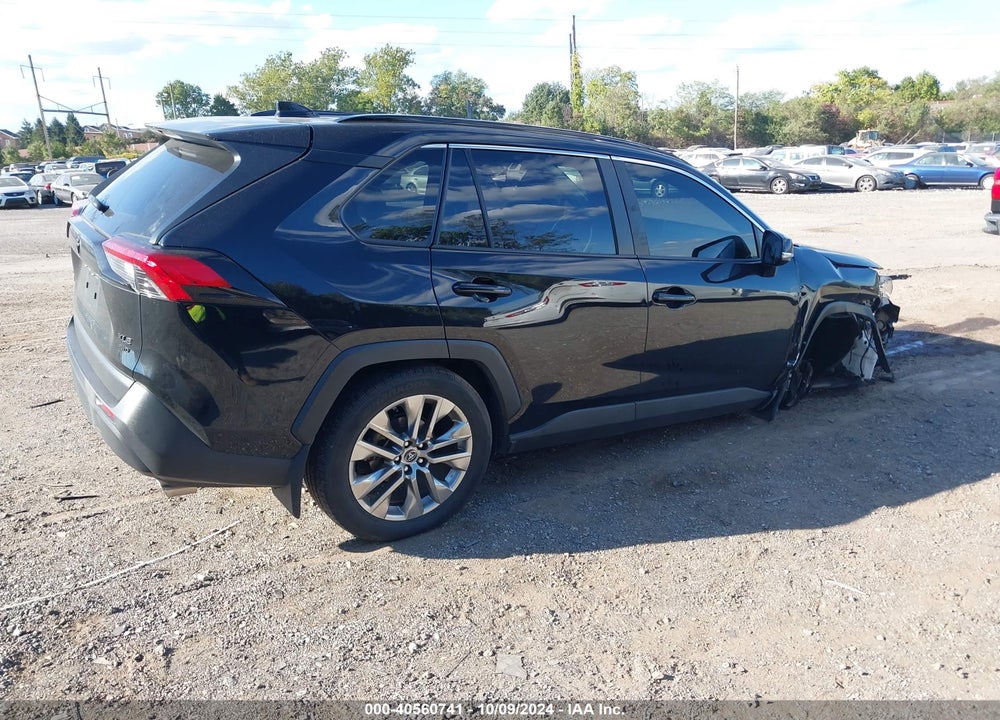 2019 TOYOTA RAV4 XLE PREMIUM VIN: JTMA1RFV1KJ010879