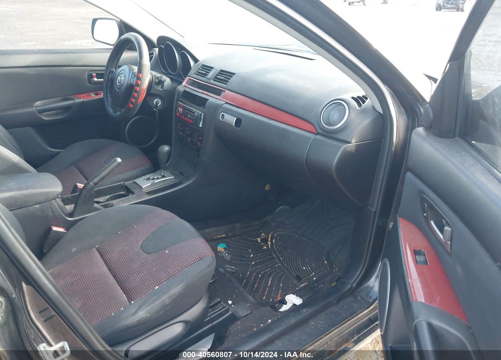 2006 MAZDA 3 S VIN: JM1BK143561404024