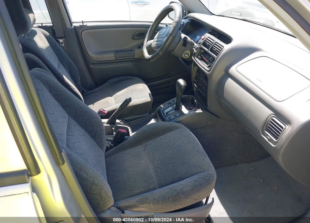 2003 CHEVROLET TRACKER HARD TOP LT VIN: 2CNBE634536901027
