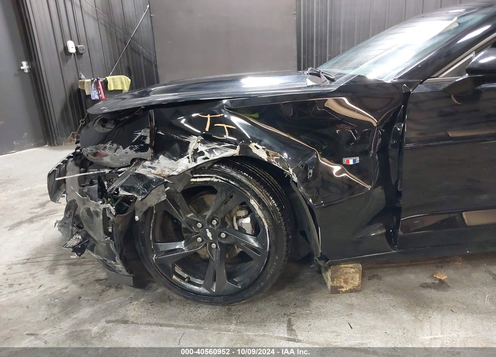 2019 CHEVROLET CAMARO 1LT VIN: 1G1FB1RS9K0151932