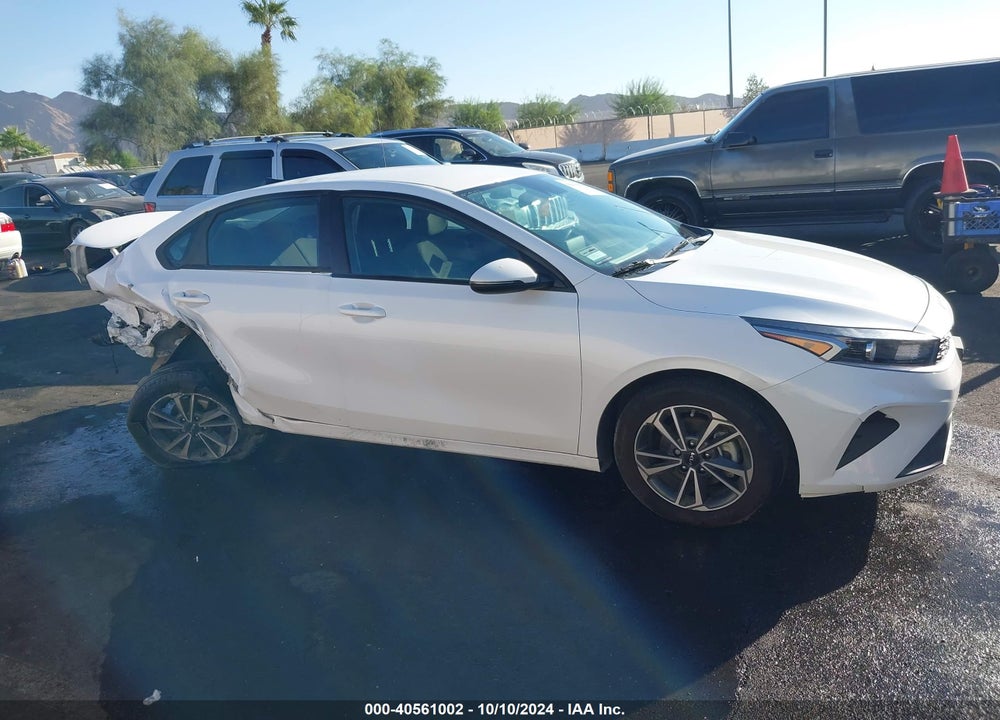 2023 KIA FORTE LXS VIN: 3KPF24AD8PE654808