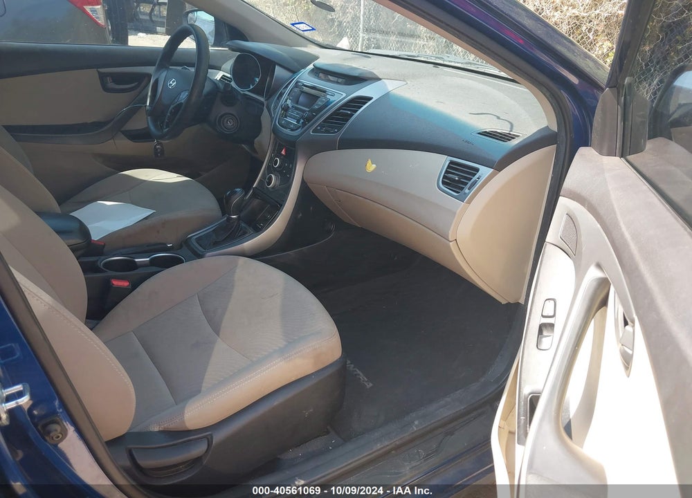 2015 HYUNDAI ELANTRA SE VIN: 5NPDH4AE9FH583904