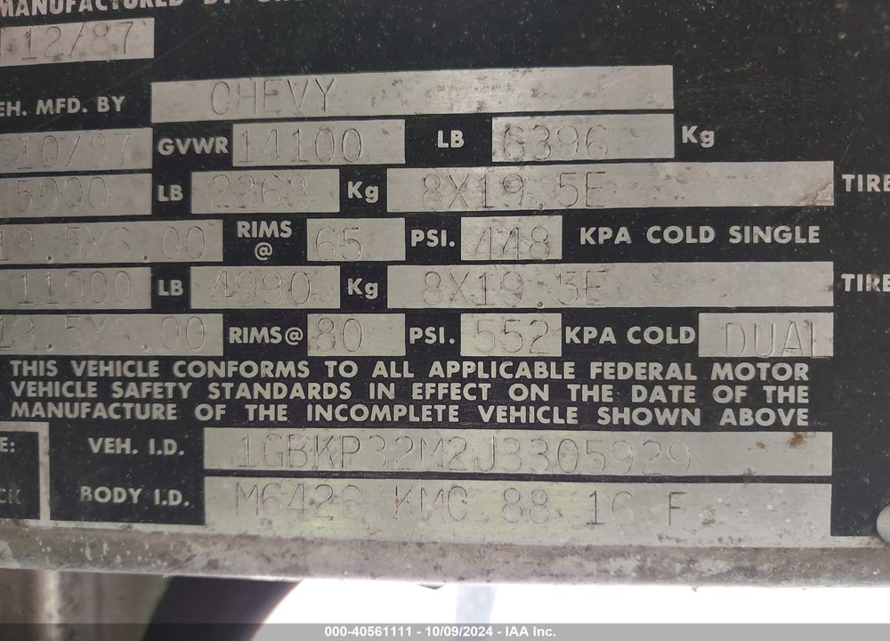 1988 CHEVROLET P30 VIN: 1GBKP32M2J3305929