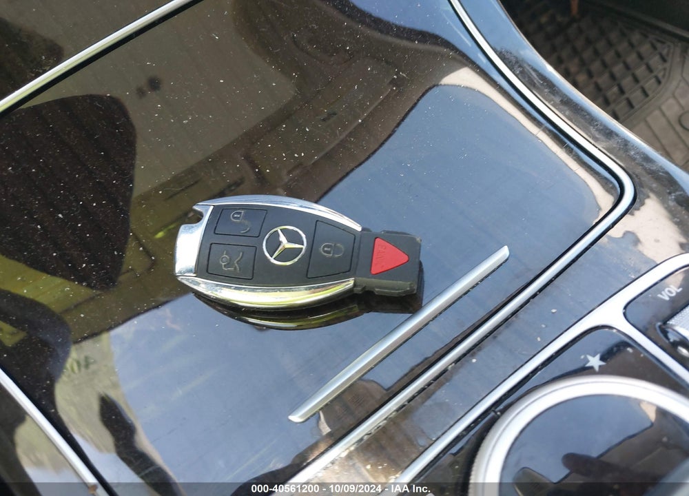 2017 MERCEDES-BENZ GLC 300 4MATIC VIN: WDC0G4KB1HF181744