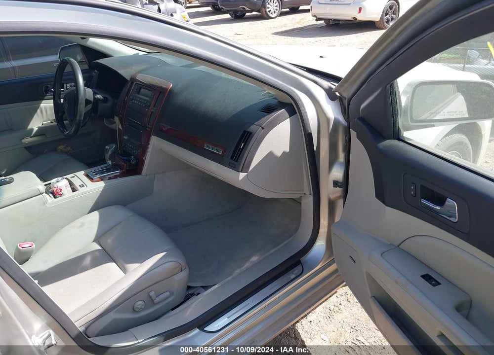 2005 CADILLAC STS V8 VIN: 1G6DC67A750135643