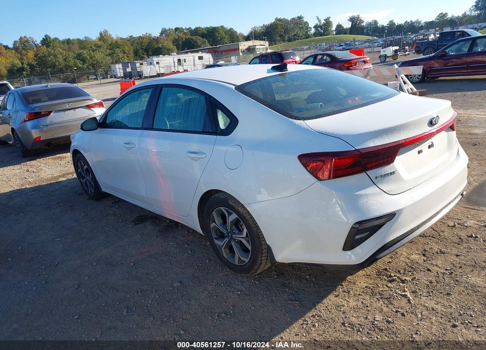 2019 KIA FORTE LXS VIN: 3KPF24AD9KE027771