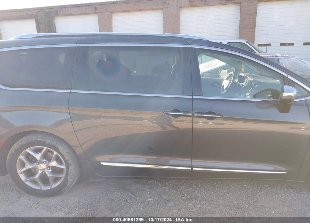 2019 CHRYSLER PACIFICA LIMITED VIN: 2C4RC1GG6KR575574