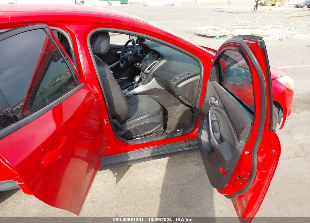 2014 FORD FOCUS SE VIN: 1FADP3K26EL254935