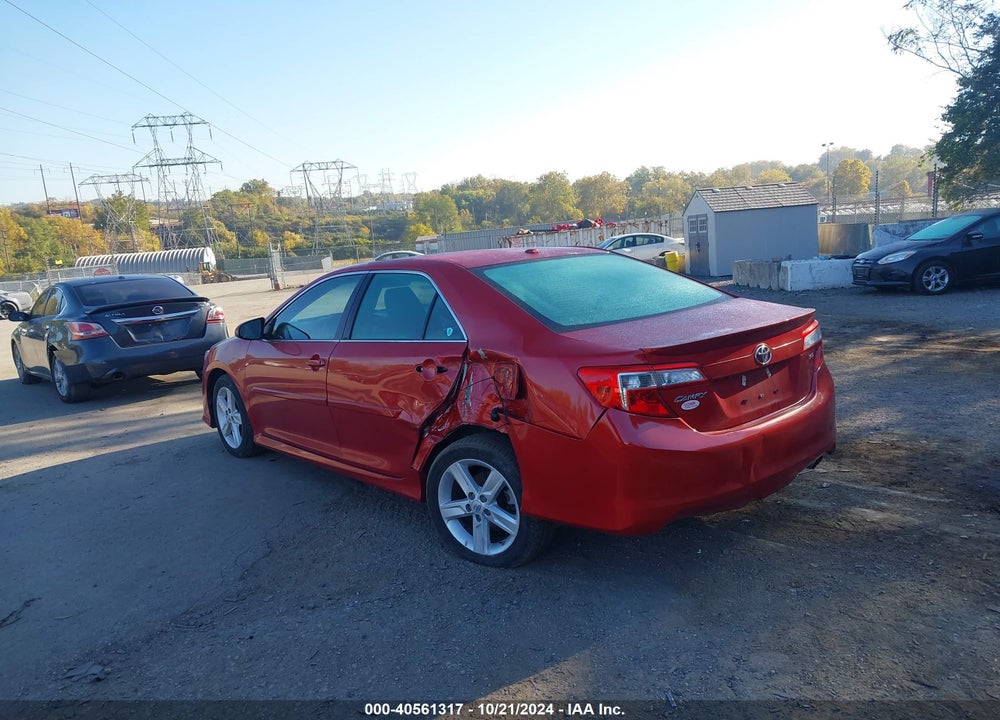 2014 TOYOTA CAMRY SE VIN: 4T1BF1FK2EU837222