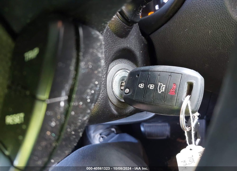 2014 KIA SOUL VIN: KNDJP3A52E7039425