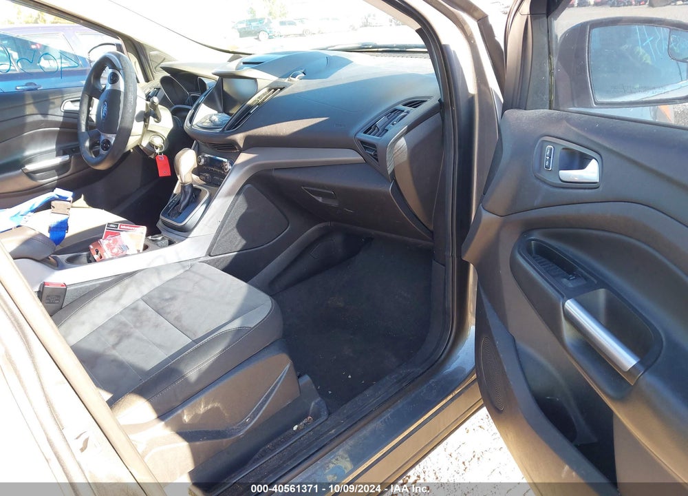 2014 FORD ESCAPE SE VIN: 1FMCU9GX8EUB75181