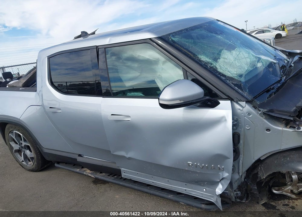 2023 RIVIAN R1T ADVENTURE/ADVENTURE DUAL MOTOR LARGE PACK/ADVENTURE DUAL MOTOR MAX PACK VIN: 7FCTGBAA6PN025049