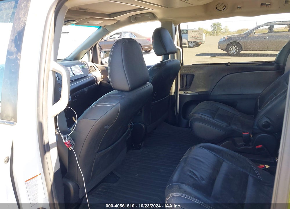 2017 TOYOTA SIENNA SE 8 PASSENGER VIN: 5TDXZ3DCXHS877839
