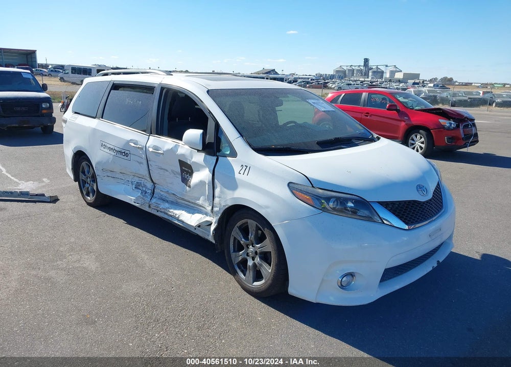 2017 TOYOTA SIENNA SE 8 PASSENGER VIN: 5TDXZ3DCXHS877839